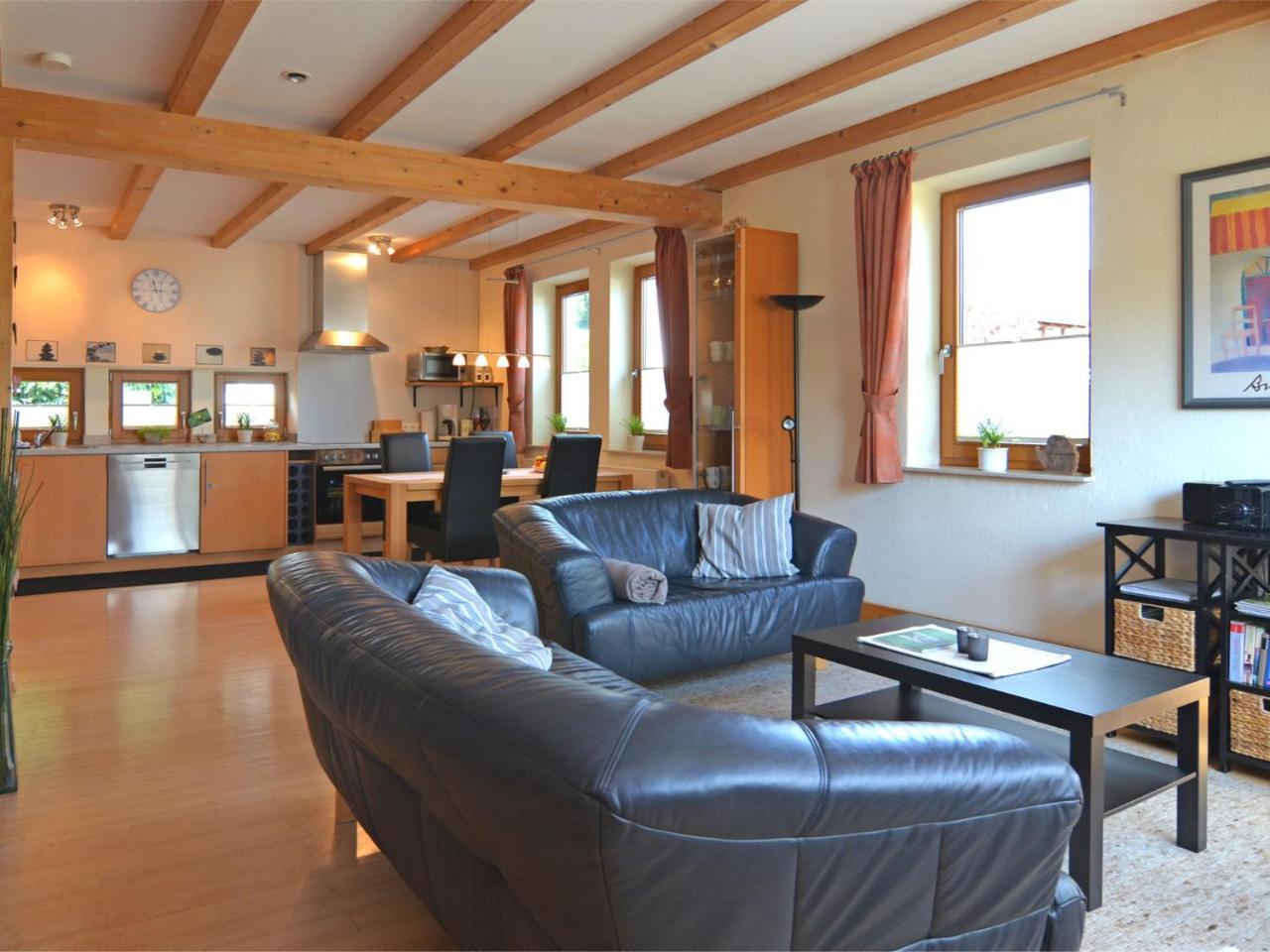 Apartment In Eslohe With Terrace Экстерьер фото